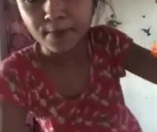 Pakistani Beautiful GF Showing Her Boobs And Pussy. Viral Pakistani BF GF Video